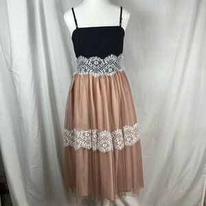 NWT Rinascimento per Omai Pink & Black Midi Dress